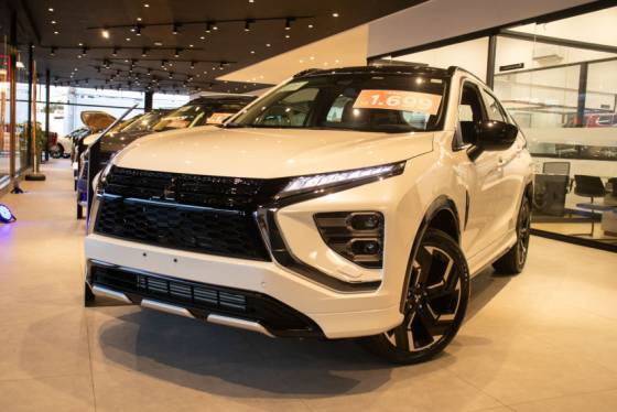 MITSUBISHI ECLIPSE CROSS 1.5 MIVEC TURBO GASOLINA HPE-S CVT MITSUBISHI ECLIPSE CROSS 1.5 MIVEC TURBO GASOLINA HPE-S CVT